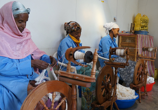 Spinning cotton at Sabahar