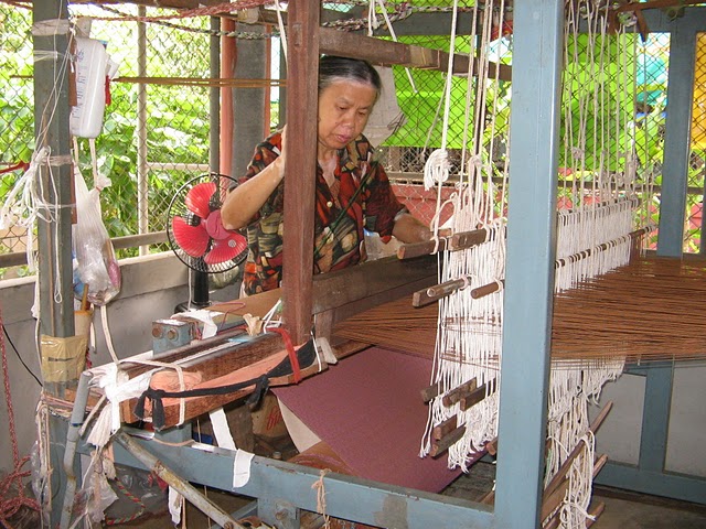 Boonmuang - artisan at work