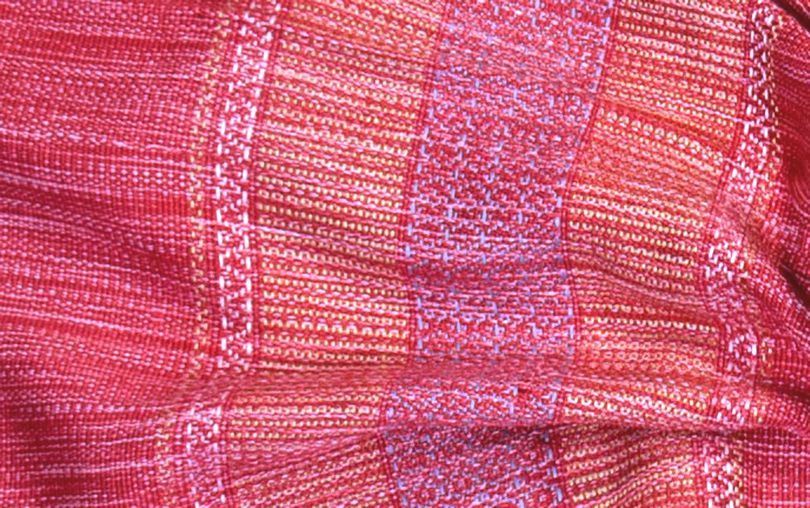Cotton scarf detail