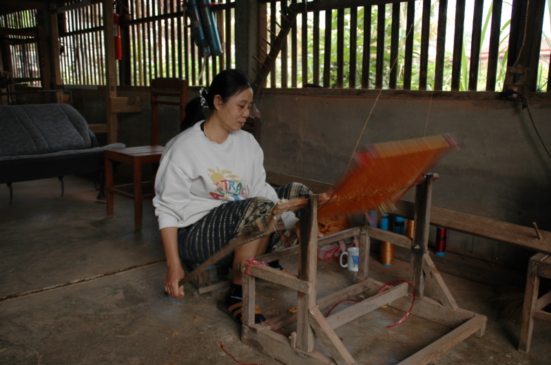 Reeling silk yarn at Phontong cooperative