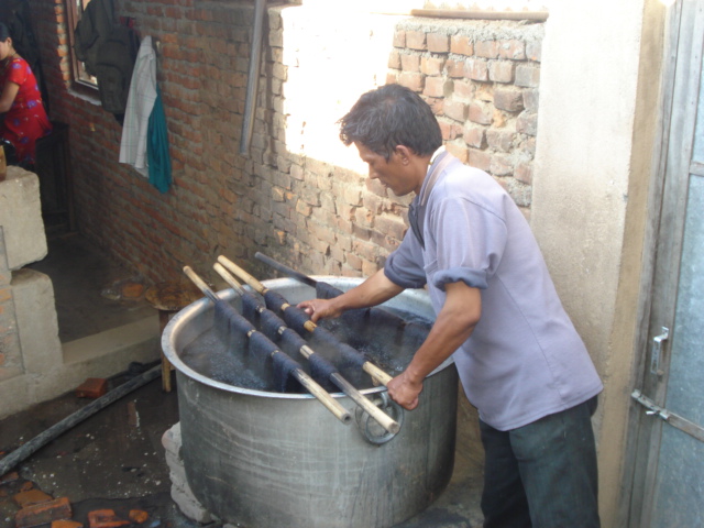 Dying of cashmere wool in Nepal
